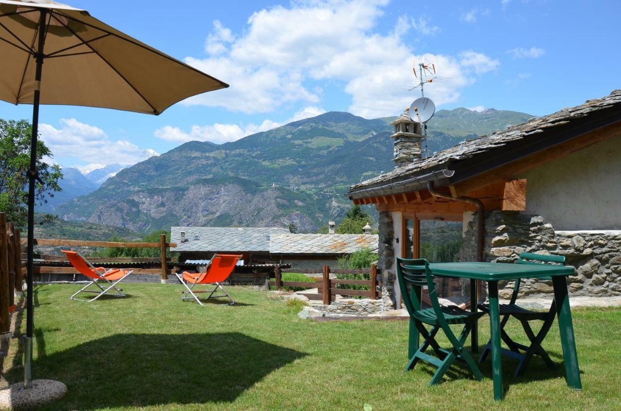Holiday House With Garden And Enchanting View 维莱内乌韦 外观 照片